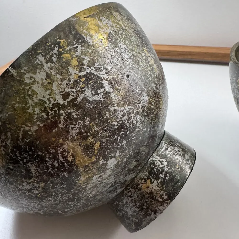 Set of 2 Pedestal Bowls Textured Brass Tone Gray Metal Round Shape Decorative